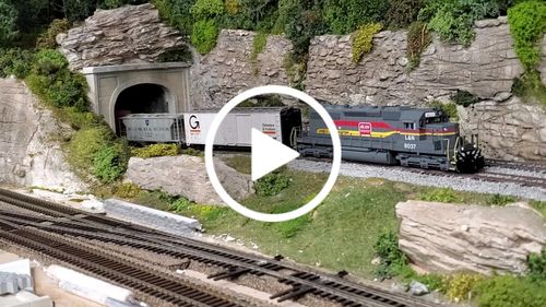 Customer video review of BLI 6784 EMD SD40-2, Family Lines System, L&N 8037, Paragon4 Sound/DC/DCC, HO