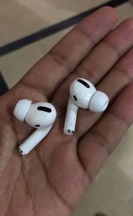Customer photo review of AirPods Pro Titanium