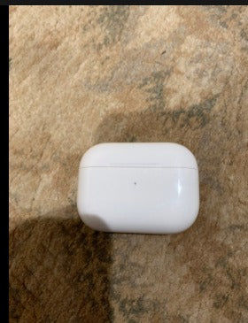 Customer photo review of AirPods Pro 2