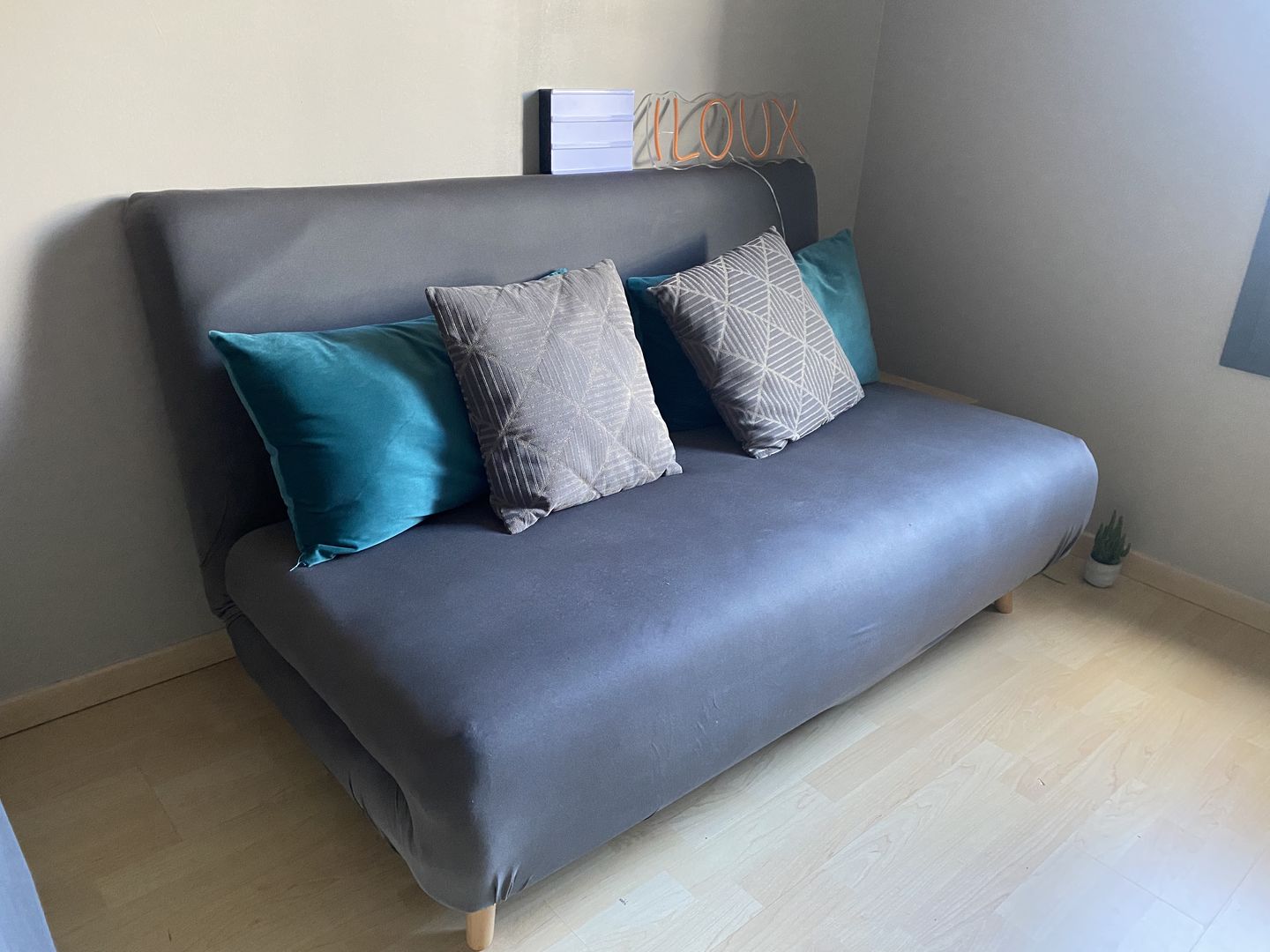 Customer photo review of Gris Anthracite - Housse de Canapé Extensible