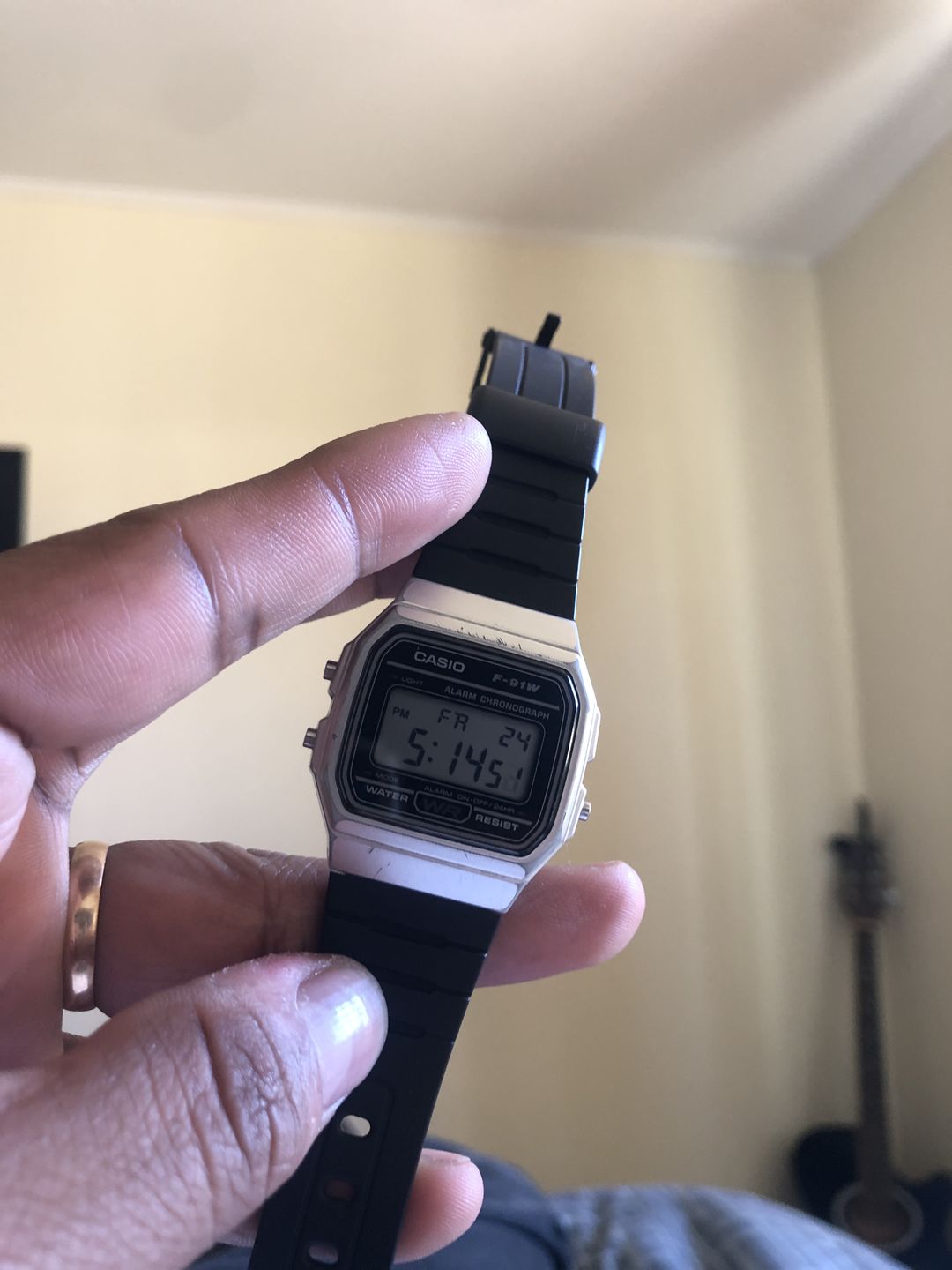 Customer photo review of Reloj Casio Vintage F-91WM-7ADF Plateado/Negro