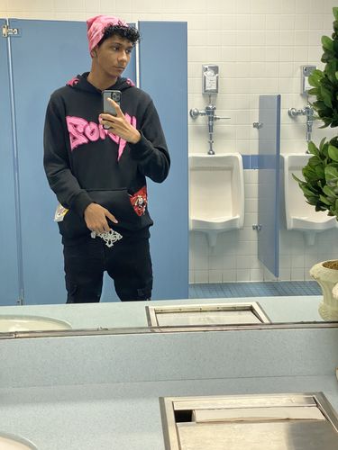 Customer photo review of "Starpuff" Hoodie - Pink