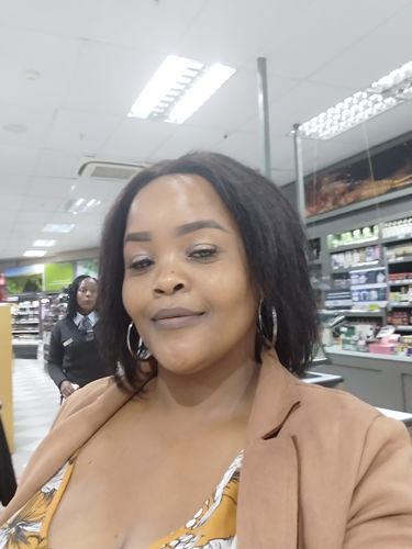 Customer photo review of Brazilian Middle Part 8inch Combo