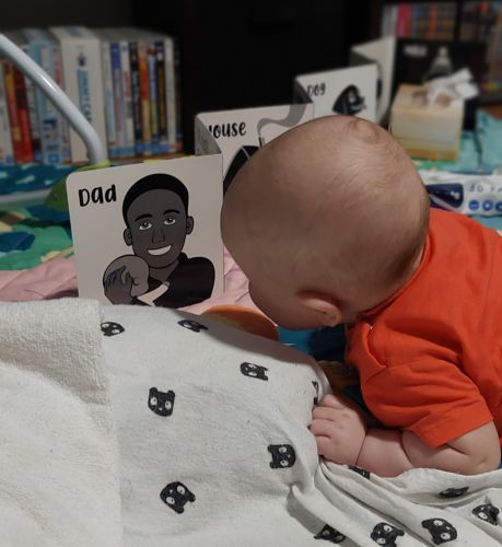 Customer photo review of "Welcome To The World Little One" Black and White High Contrast Book