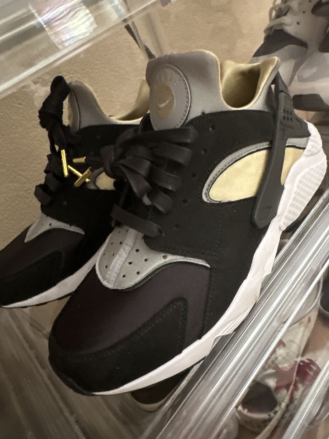 Customer photo review of Flat Waxed Cotton Shoe Laces