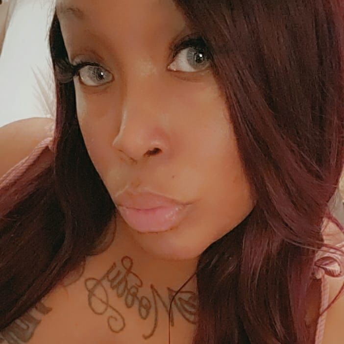 Customer photo review of Hidrocor MEL Prescription Colored Contact Lenses