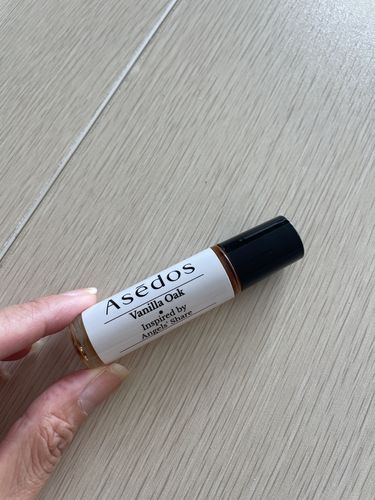 Customer photo review of VANILLA OAK PERFUME OIL