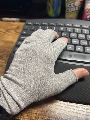 Customer photo review of [Secret Deal] Premium Onecompress™ Gloves