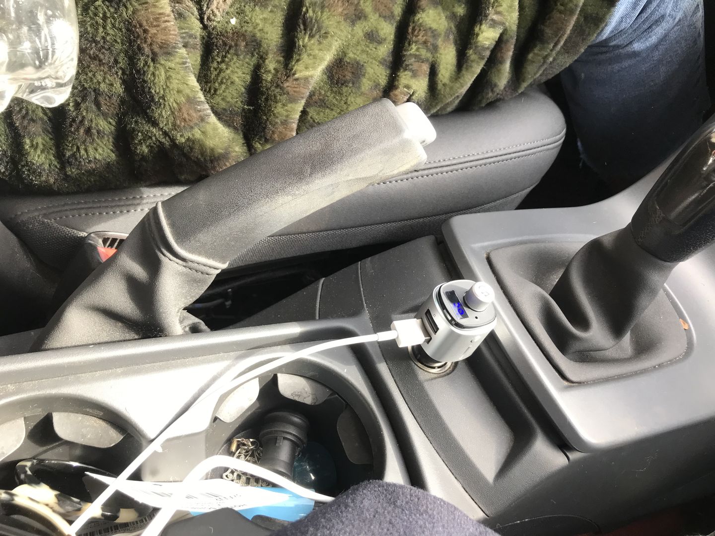 Customer photo review of Wegman Bluetooth FM Transmitter - Bluetooth carkit - Zilver