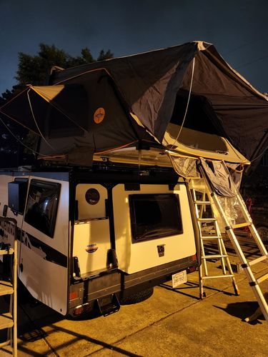 Customer photo review of Adventurer -ABS Fold Out Roof Top Tent