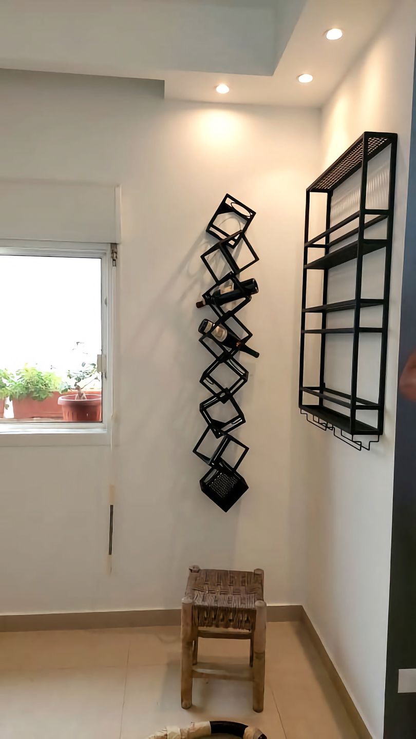 Customer photo review of CUBIC Wall Wine Rack
