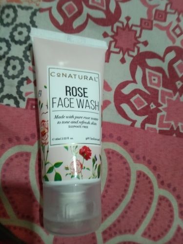 Customer photo review of Rose Face Wash