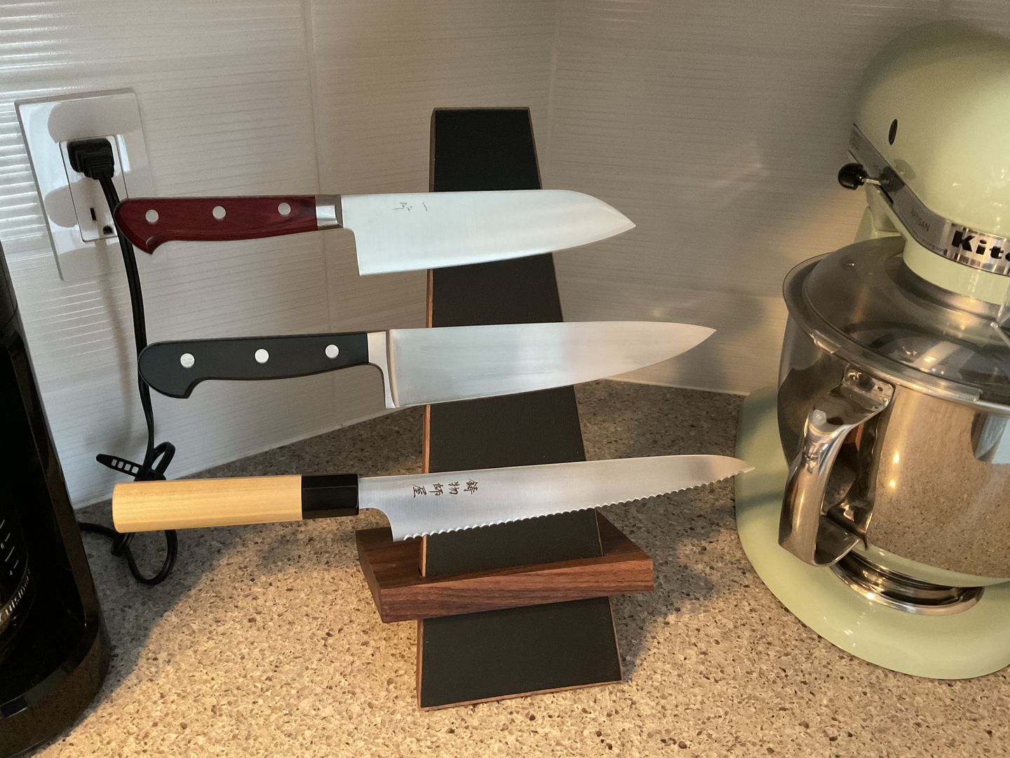Customer photo review of Black Leather Tilt Stand