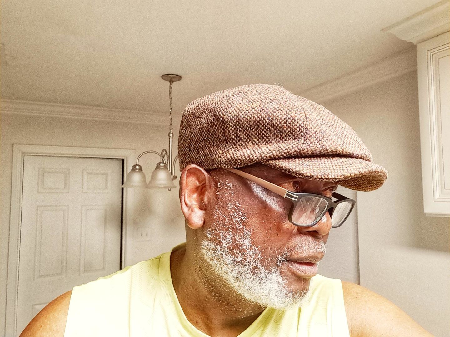 Customer photo review of Peaky Blinders Irish Tweed Newsboy Cap