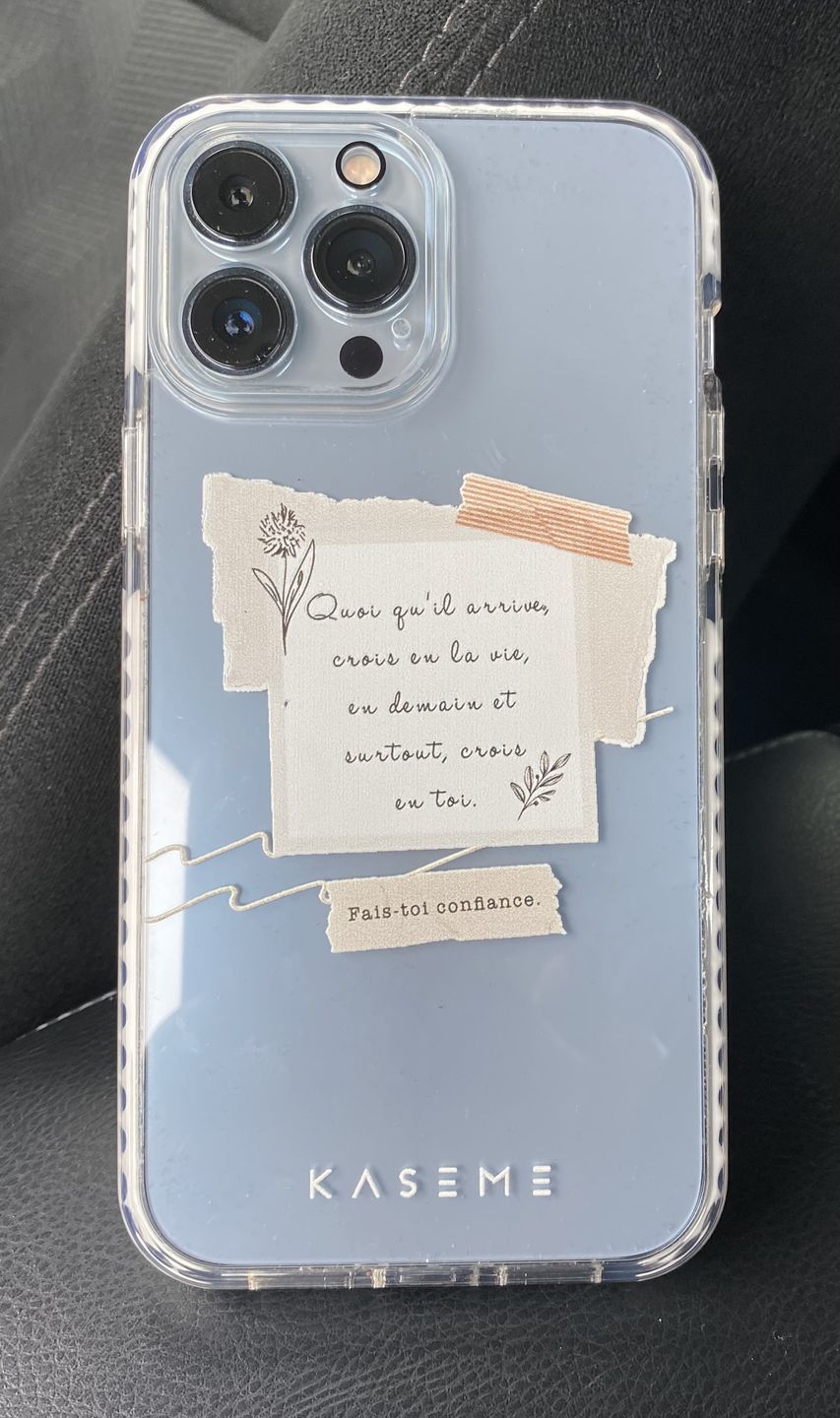 Customer photo review of Foi Clear Case