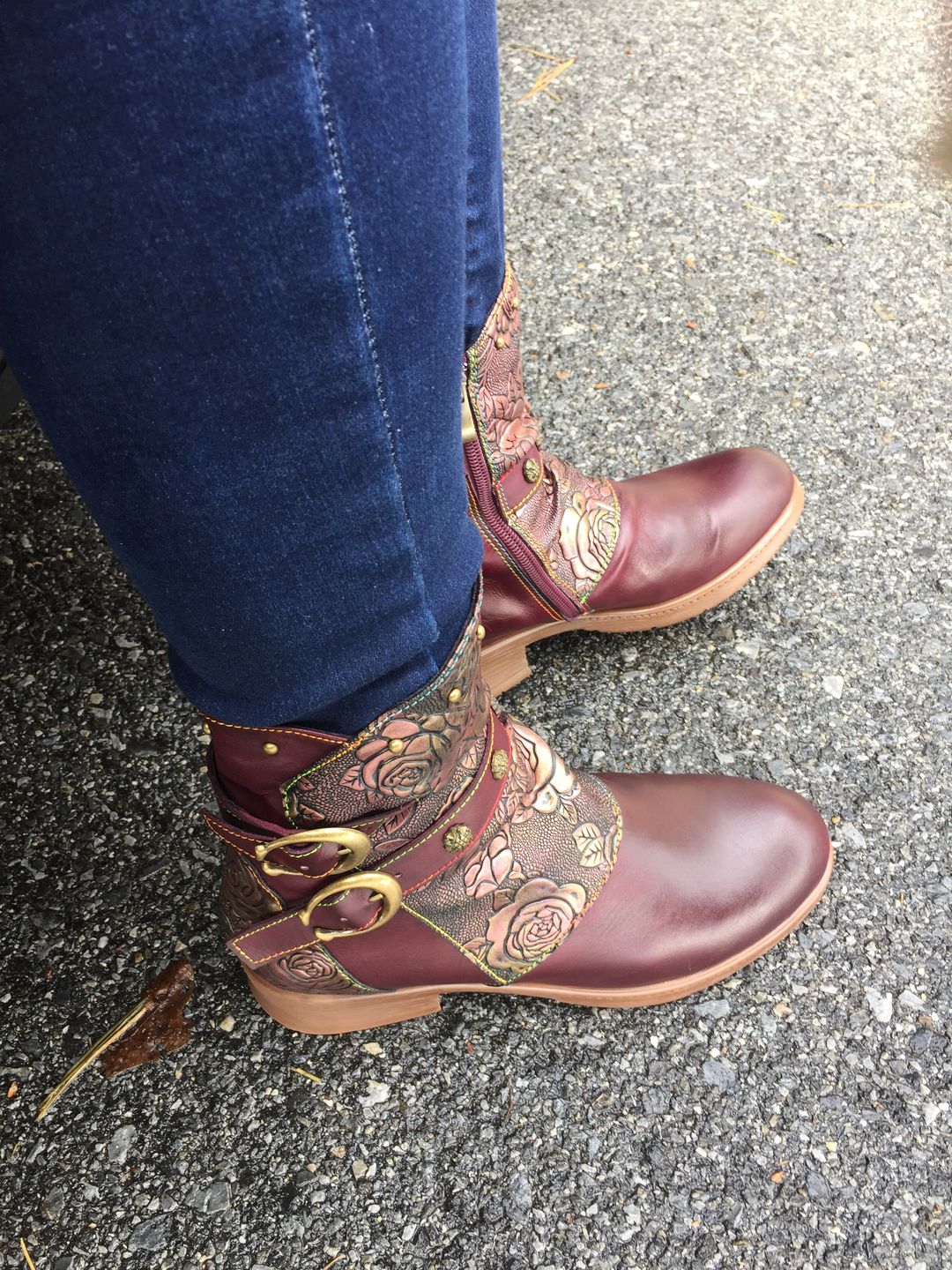 Customer photo review of Retro Painted Buckle Flat Shoes