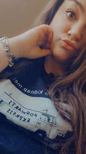 Customer photo review of HOGWARTS EXPRESS - UNISEX SHIRT