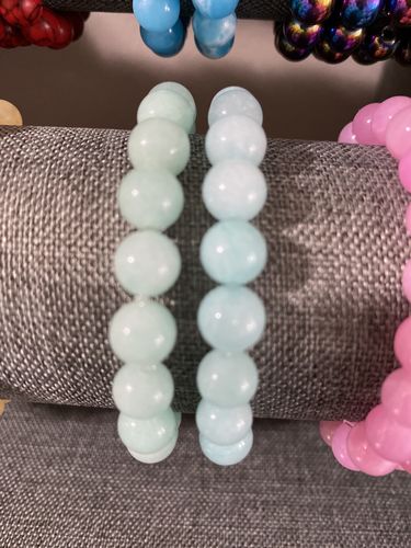 Customer photo review of 15" 8mm/10mm/12mm blue Malaysian jade Round beads
