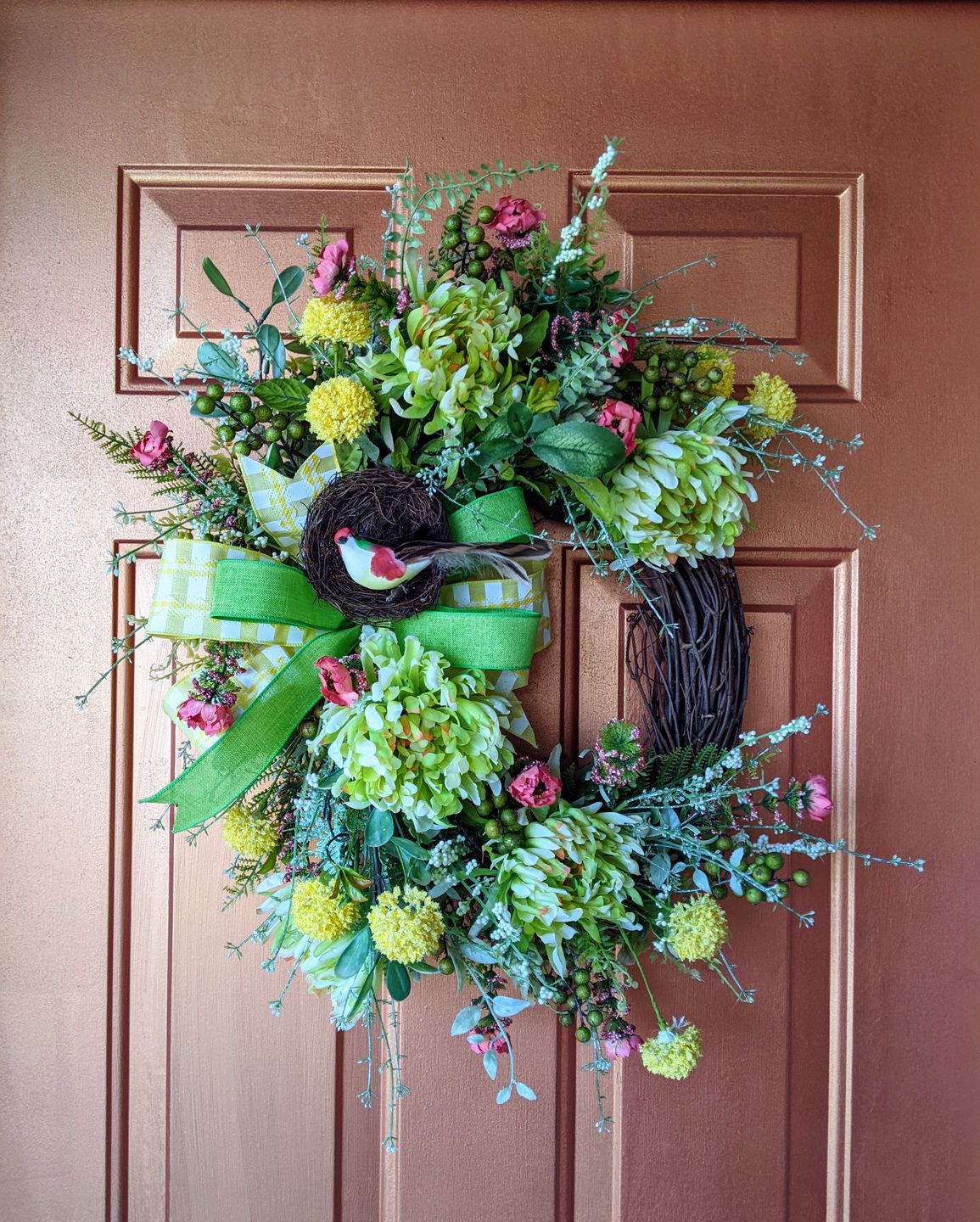 Customer photo review of 14" Oval Grapevine Wreath - DECOE-033