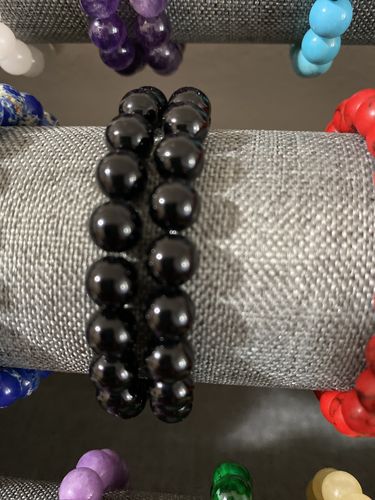 Customer photo review of 15.5" 6mm/8mm/10mm/12mm black Agate/onyx Round beads