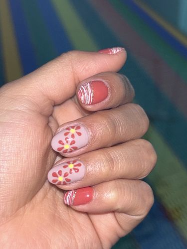 Customer photo review of Gel Spider Blanco Fantasy Nails