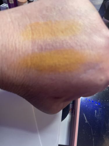 Customer photo review of Eyeshadow Primer Color Intensifier
