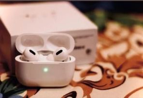 Customer photo review of AirPods Pro ANC