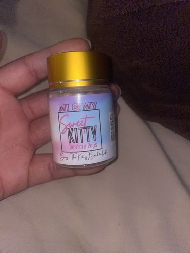 Customer photo review of Sweet Kitty Restore Pops