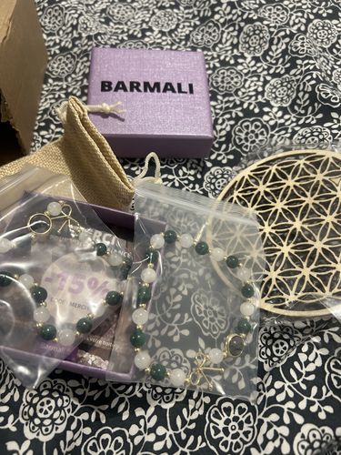 Customer photo review of Bracelet Anti-Douleurs en Malachite et Pierre de Lune | Or fin