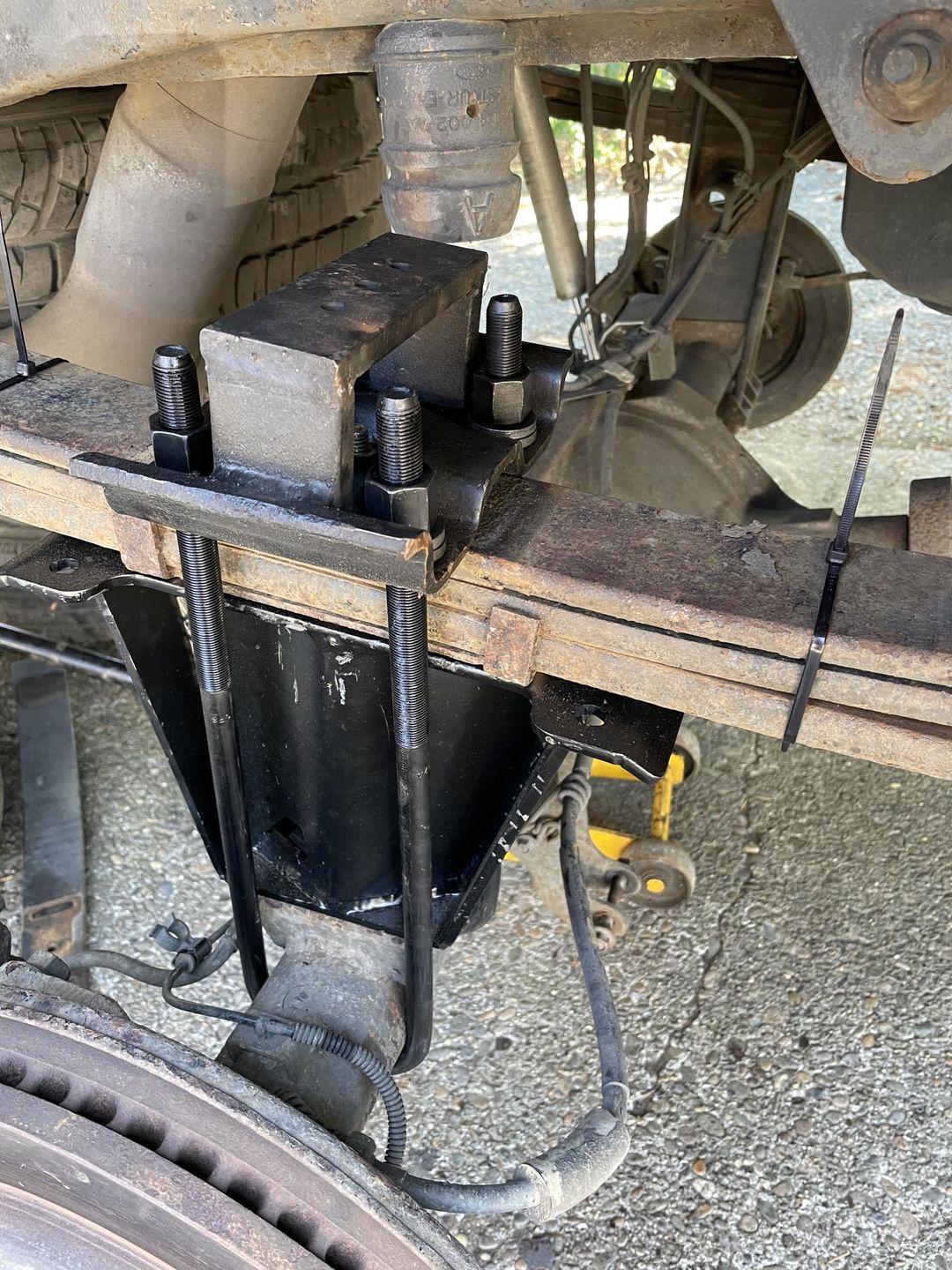 Customer photo review of 2011-2016 Ford F-250 / 350 Super Duty 4, 6, 8 Inch Lift Blocks