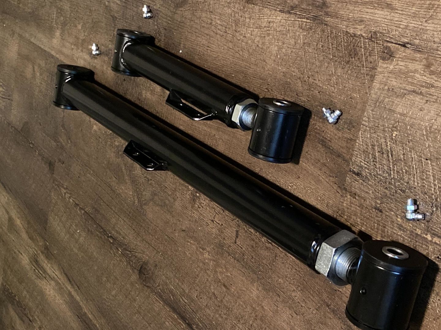 Customer photo review of 2001-2007 Toyota Sequoia Adjustable Trailing Arms