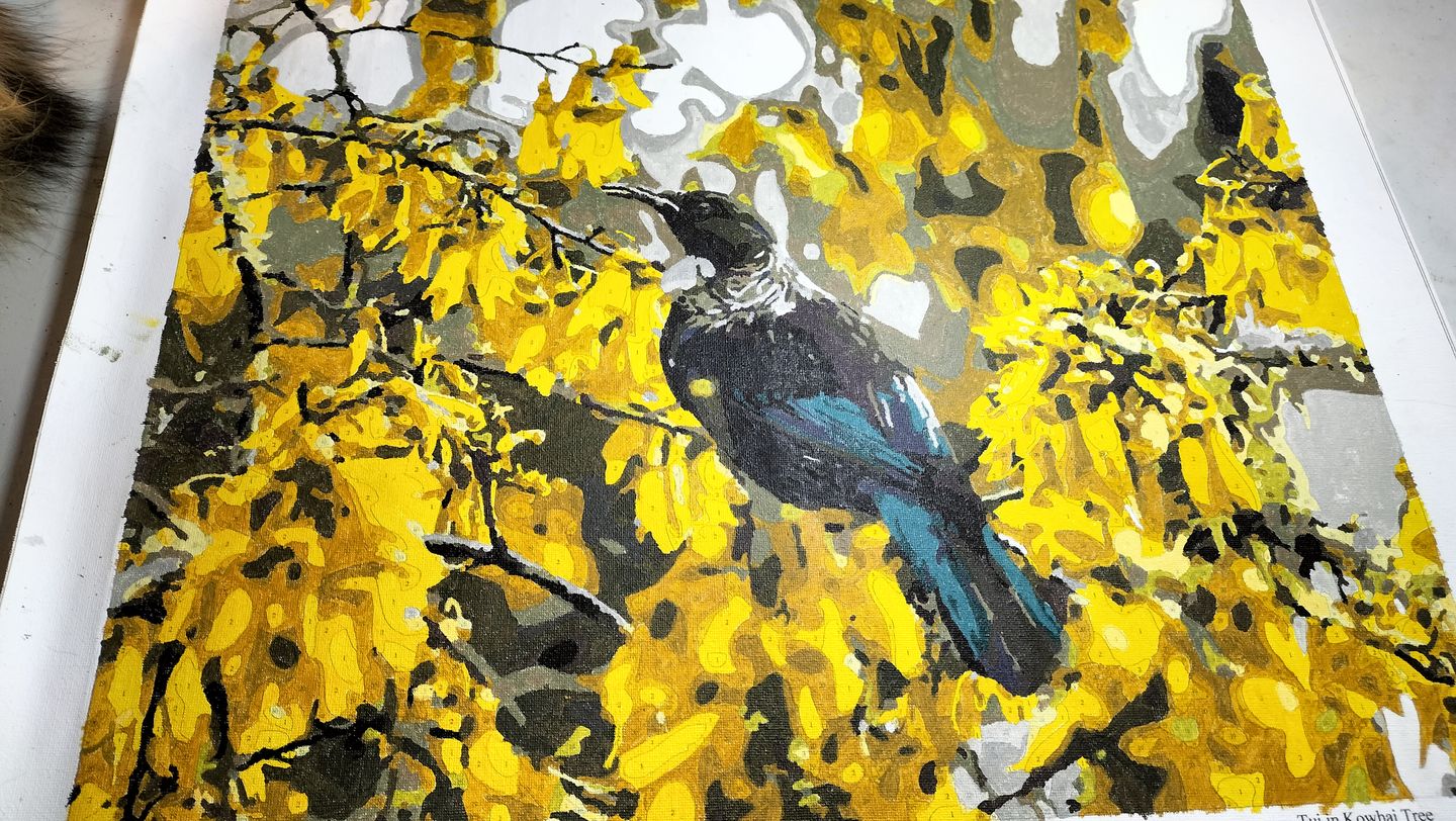 Customer photo review of Tui in Kowhai Tree