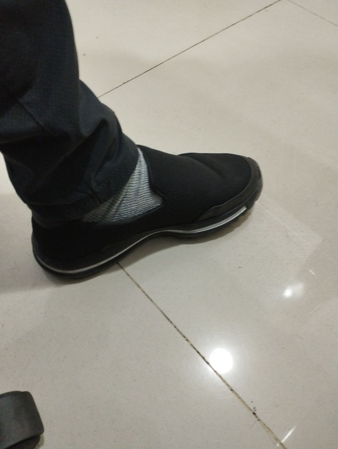 Customer photo review of Bacca Bucci Men's Comfortable Lightweight Walking Shoes