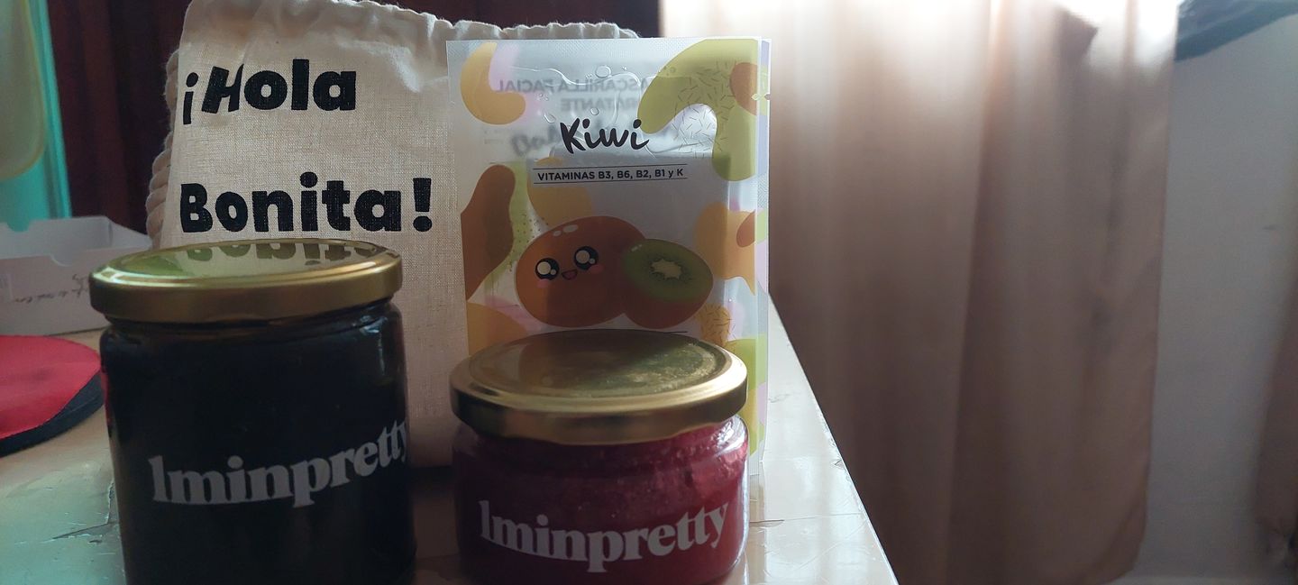 Customer photo review of Kit ¡Felicidades! con envío gratis MX