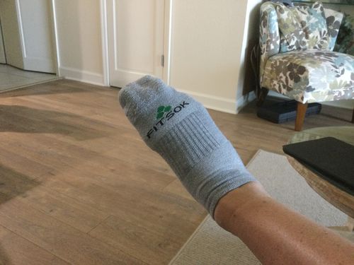 Customer photo review of CF2 Cushion Gray (3 pair pack)