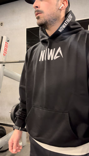 Customer photo review of Sudadera Onyx Trademark Oversized - Black Knight