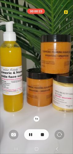 Customer photo review of Turmeric face wash for black spots,acne & glow