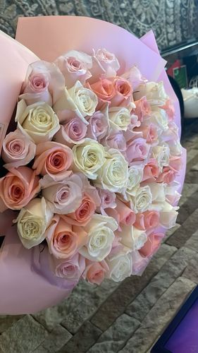 Customer photo review of Peach Deluxe Bouquet