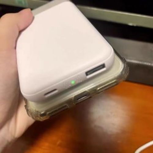 Customer photo review of MagSafe Mobile Power Pod
