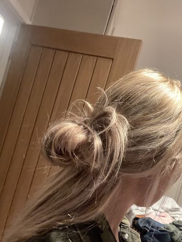 Customer photo review of Invisible Wire Human Hair Extension - Mixed Blonde