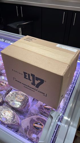 Reseña con foto de un cliente sobre Rib Eye Steak