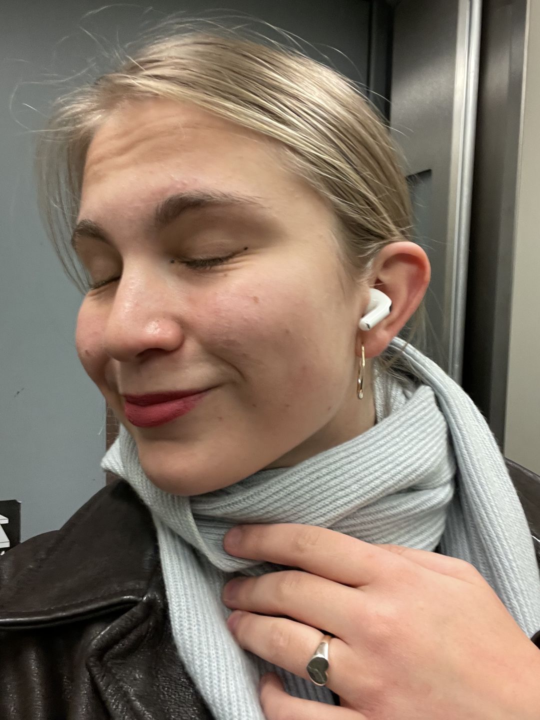 Customer photo review of CLARA HOOPS 2,9CM