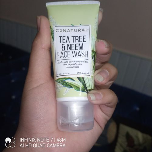 Customer photo review of Tea Tree & Neem Face Wash