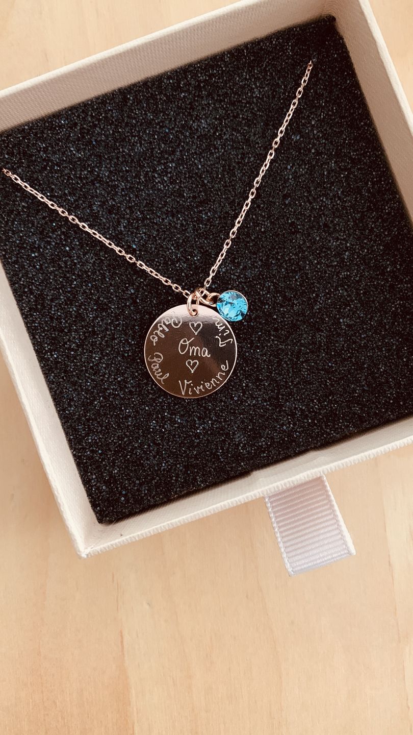 Customer photo review of Halskette mit Geburtsstein