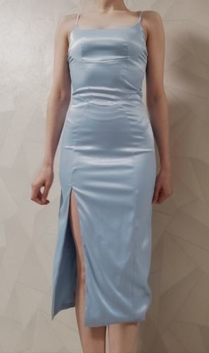 Customer photo review of Laura Midi Dress