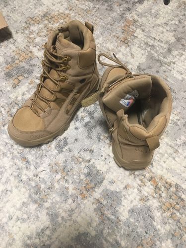 Customer photo review of Ultralight Breathable Special Desert Hiking Boots