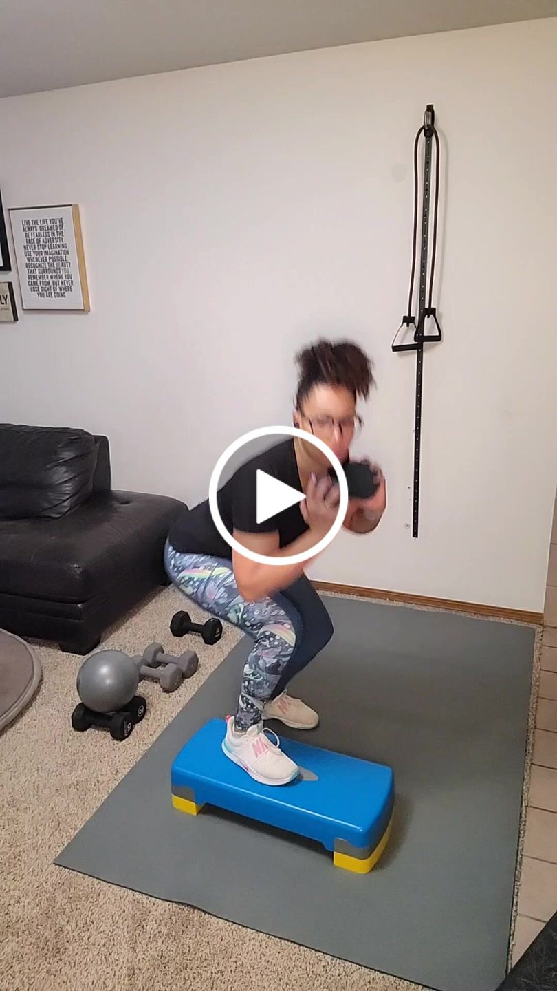 Customer video review of HaliBorealis Pocket Leggings