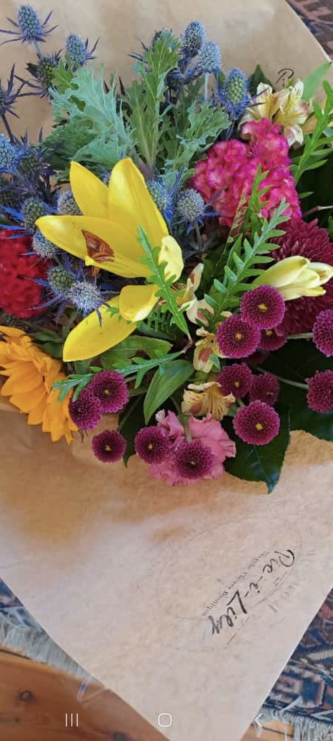 Customer photo review of Fresh Flower Bunch (Bright Summer)