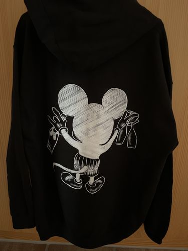 Customer photo review of CHAMPAGNE MOUSE BACK - Premium Hoodie
