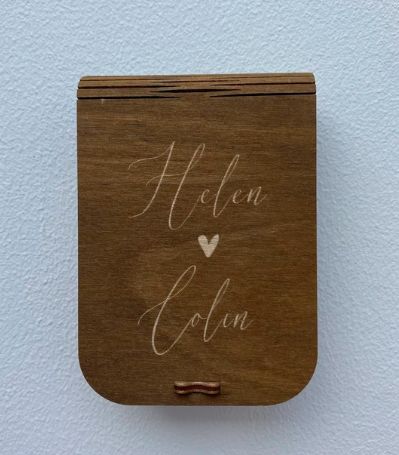 Customer photo review of Yoga USB box with elastic